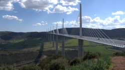 (2015-04) -56a- Viaduc de Millau